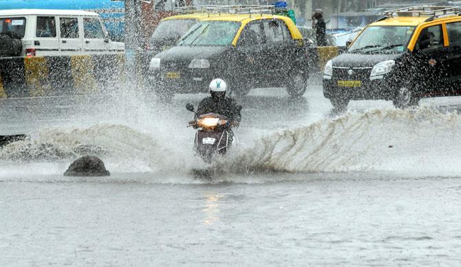 Mumbai: Heavy to very heavy showers expected in the next 48 hours