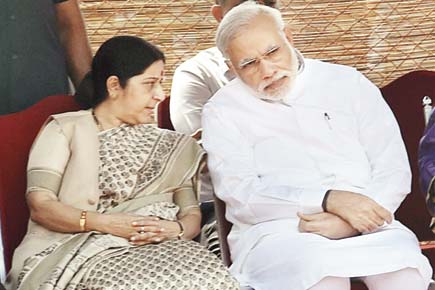 Narendra Modi lauds Sushma Swaraj in US