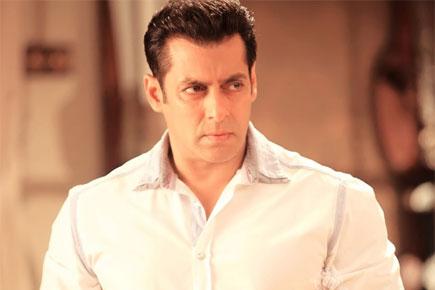 'Veer' producer threatens to sue Salman Khan for Rs 250 crore
