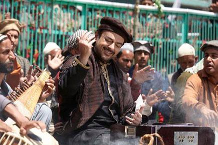 Salman Khan unveils first look of song 'Bhar Do Jholi Meri'