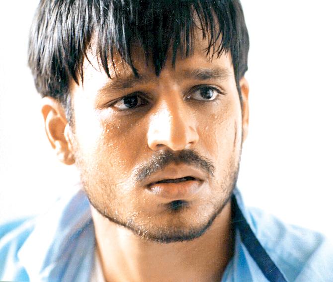 Vivek Oberoi used a lot of Mumbaiya Hindi in his films like Company (2002) and Shootout At Lokhandwala (2007)
