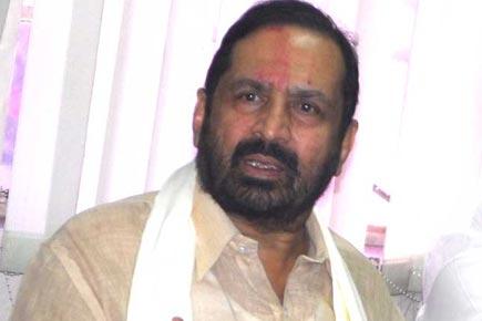Scam-tainted Suresh Kalmadi declines IOA post, Ministry showcauses body