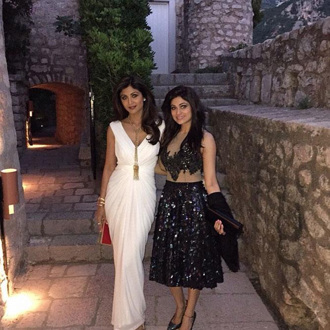 Shilpa Shetty with sister Shamita. Picture courtesy: Shilpa Shetty