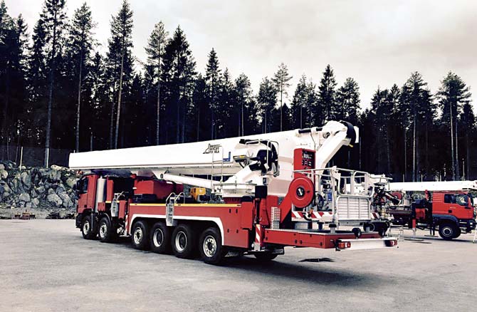Bronto Skylift F 90  HLA during his test drive in Finland