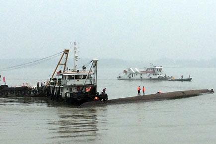 Over 400 missing as ship sinks in China's Yangtze river