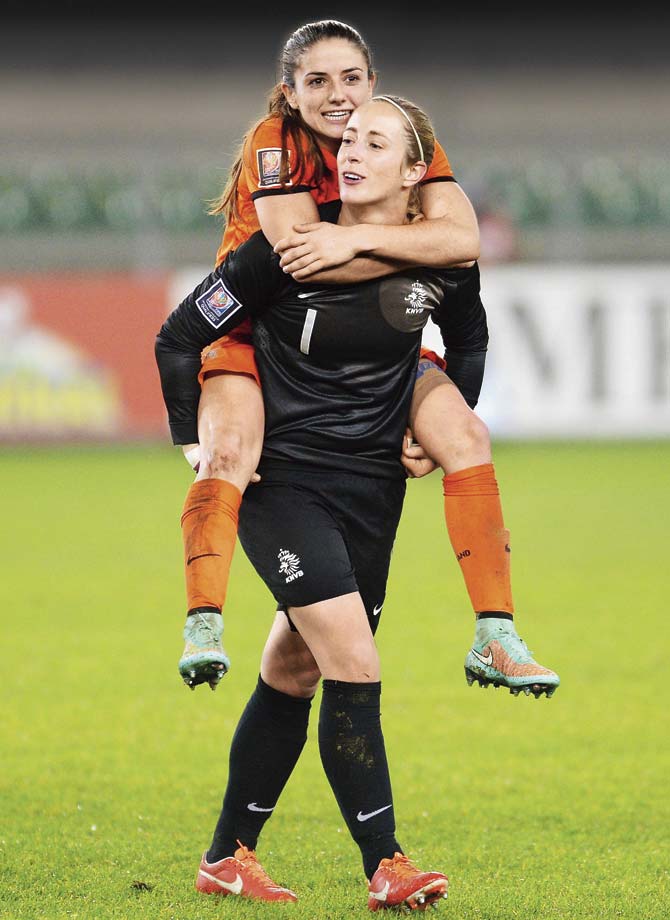Italy: Netherlands players celebrate victory and qualify after the FIFA Women’s World Cup qualifier match between Italy and Netherlands at Stadio Marc