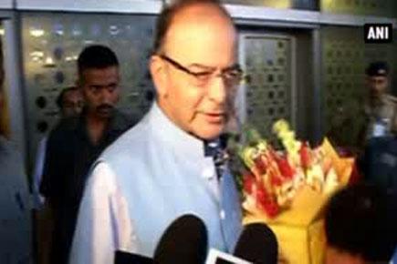 FM Jaitley defends Sushma and Raje accused of helping Lalit Modi
