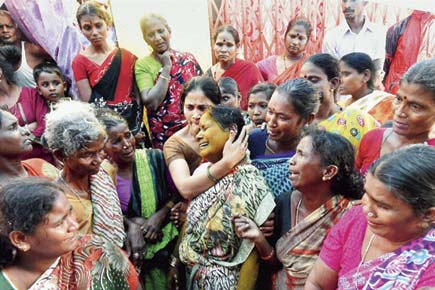 Mumbai hooch tragedy: Wives, widows turn detectives to save others