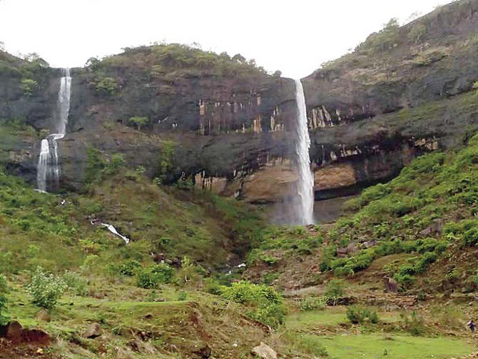 Pandavkada waterfalls