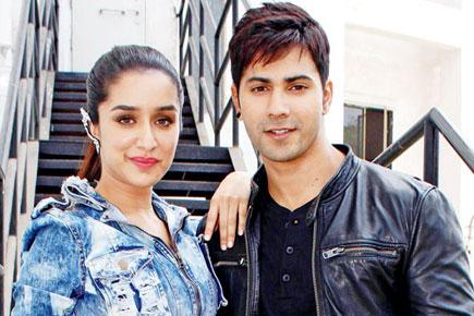 Varun Dhawan, Shraddha Kapoor promote 'ABCD 2' in New Delhi 