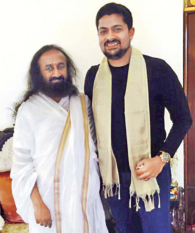 Sri Sri Ravi Shankar with Devraj Sanyal