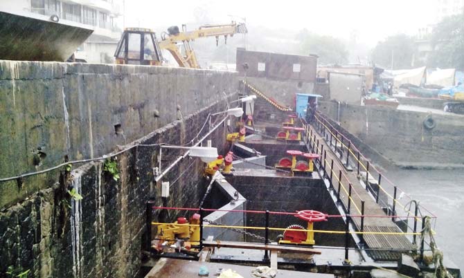 The open tidal gate let in seawater, which ultimately caused flooding in Dadar, Elphinstone and Parel areas