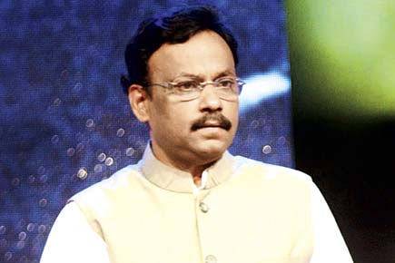 Mumbai: Tawde to launch drive against tobacco use by school staff