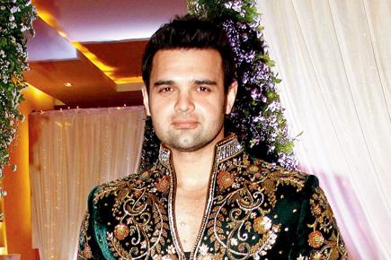 Mimoh Chakraborty and Sana Khan at a fashion event