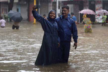 Social media proves boon for people stranded in Mumbai rains
