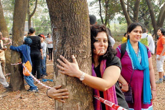 Participants hug trees at the Save Aarey campaign. Pic/Shadab Khan