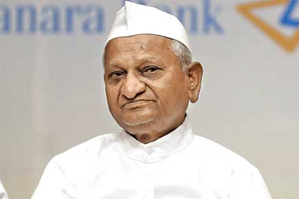 Anna Hazare to launch 1100-km padyatra from Wardha to Delhi against Land Acquisition Bill