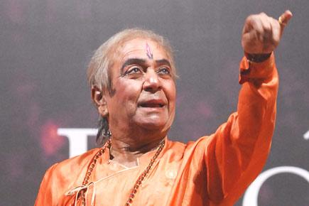 Pt. Birju Maharaj receives Lifetime Achievement award
