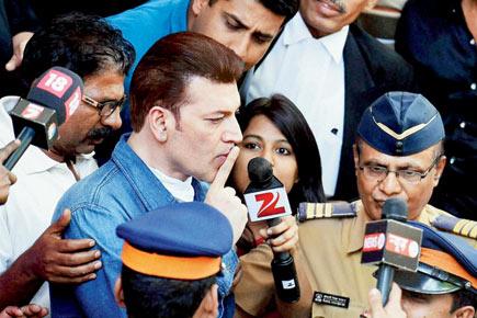 Aditya Pancholi cracks up the courtroom with one-liners and songs