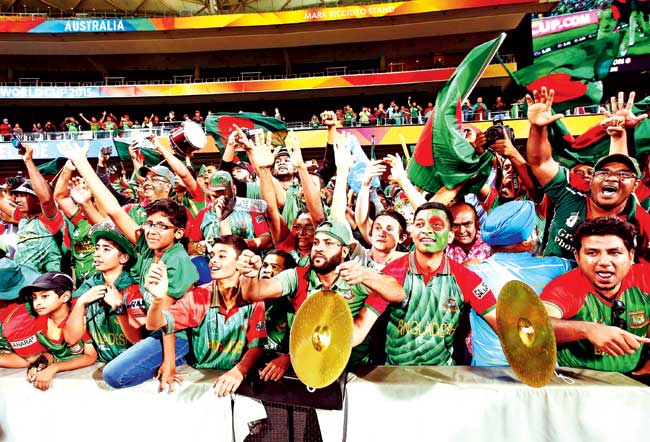 Bangladesh fans celebrate their country