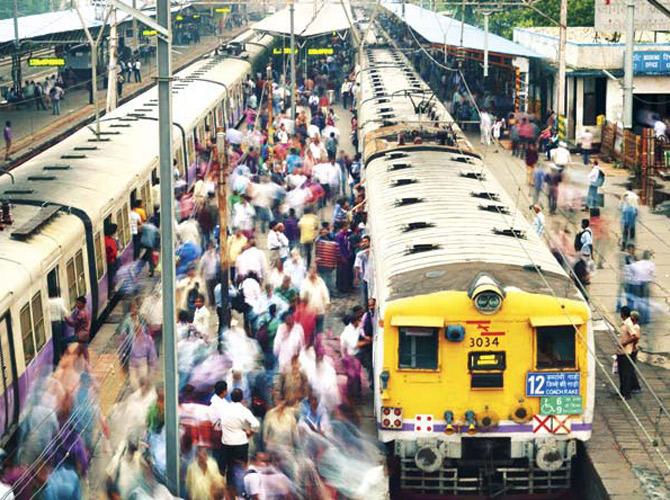 Mumbai: Ensure medical facility at suburban stations, HC tells Railways
