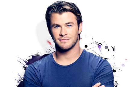 Chris Hemsworth worked at pharmacy to pay bills