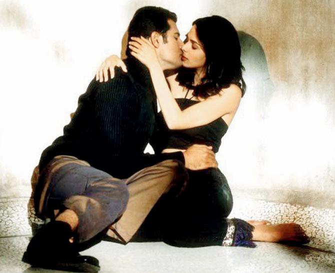 Mallika Sherawat became famous for her 17 kisses with Himanshu Malik in Khwahish (2003)