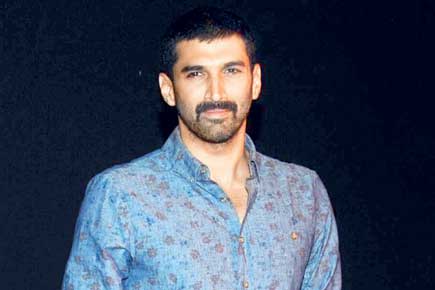 What's so special about Aditya Roy Kapur's guitar?
