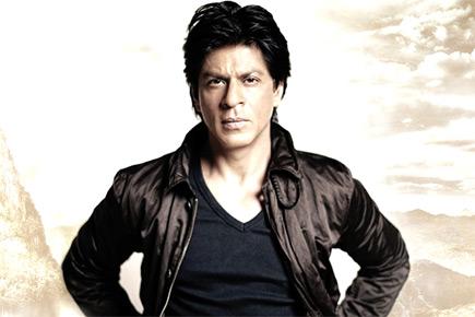 Shah Rukh Khan shoots 'Fan' despite injury