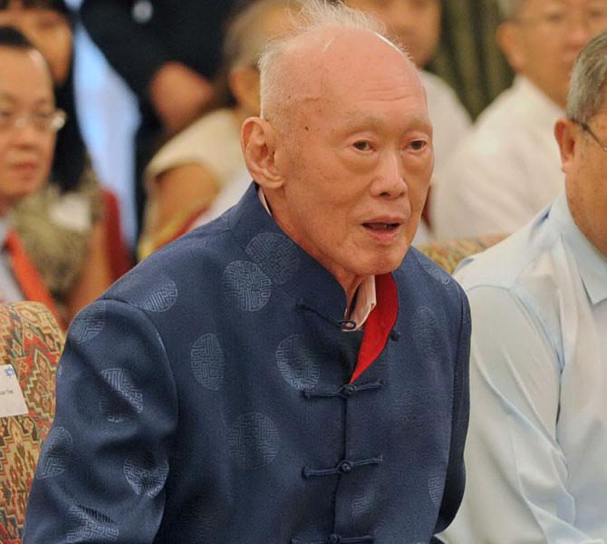 Singapore: Singapore has declared a week-long national mourning for former prime minister Lee Kuan Yew, who died at the age of 91 on Monday.  The former prime minister had been in hospital for severe pneumonia since February 5, as per media reports. The PMO said his condition had 