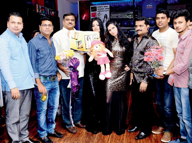 Anil Mishra (NIFW President), Mahendra Diwelkar, Ashok Sawant, Minakshi Jaiswal, Muskaan, Kiran Shah (Builder & Politician), Santosh Yadav (NIFW Director), Abhishek Mishra (NIFW CEO)