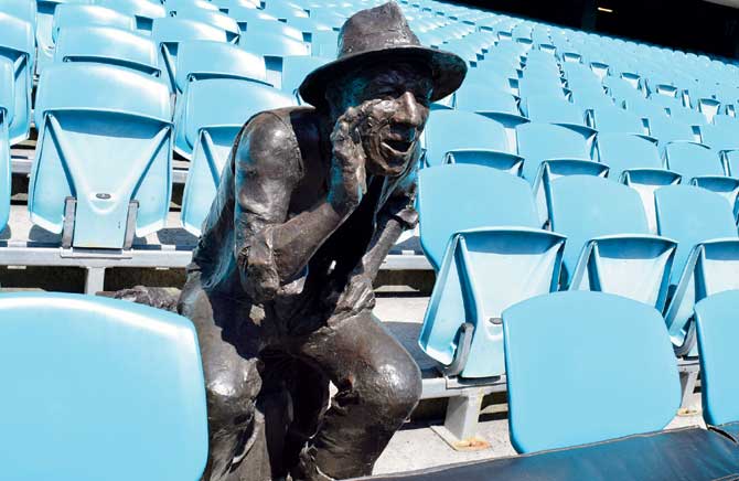 The bronze sculpture of Stephen Harold Gascoigne (Yabba) at the Sydney Cricket Ground