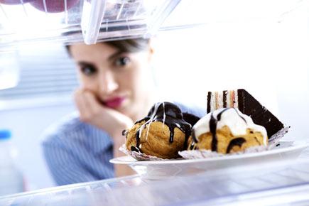 How anorexics resist tempting food