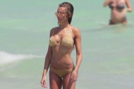 Model Alessia Tedeschi flaunts sexy body in bikini