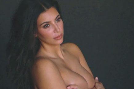 Kim Kardashian goes nude for 'Keeping Up With The Kardashians' 