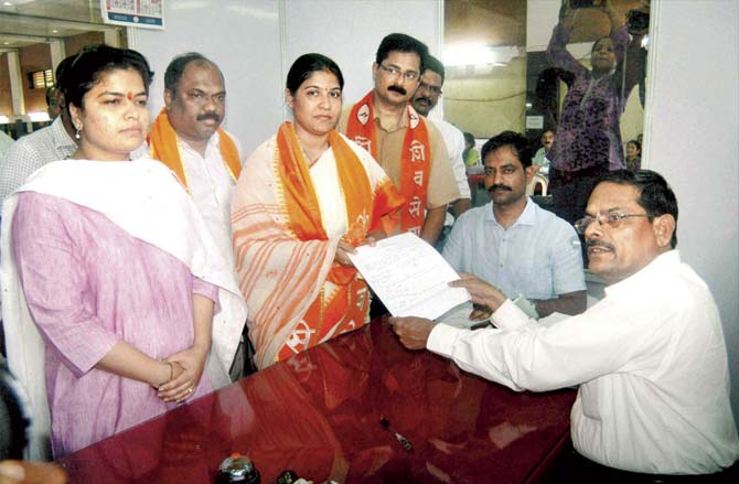 Trupti Sawant, Shiv Sena candidate, filed her nomination on Monday. File Pic/PTI