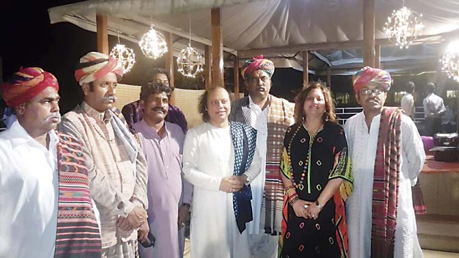 Ustad Nishat Khan and Minal Bajaj with the Langaas of Rajasthan