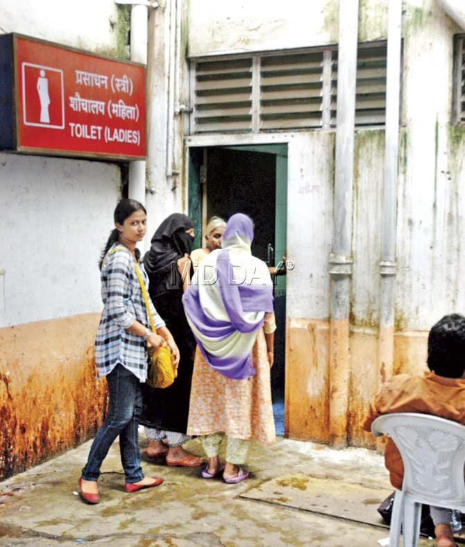 The women’s washroom at the station is better avoided, say female commuters. Pic/Datta Kumbhar