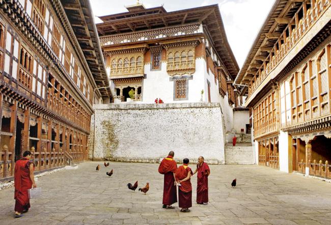 courtyard of Trongsa Dzong