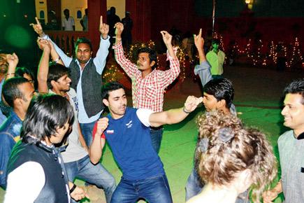 Gautam Rode shakes a leg at 'Mahakumbh' success bash