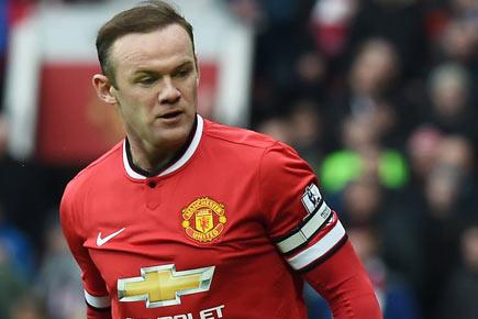 Rooney happy wherever he plays as United take on Magpies