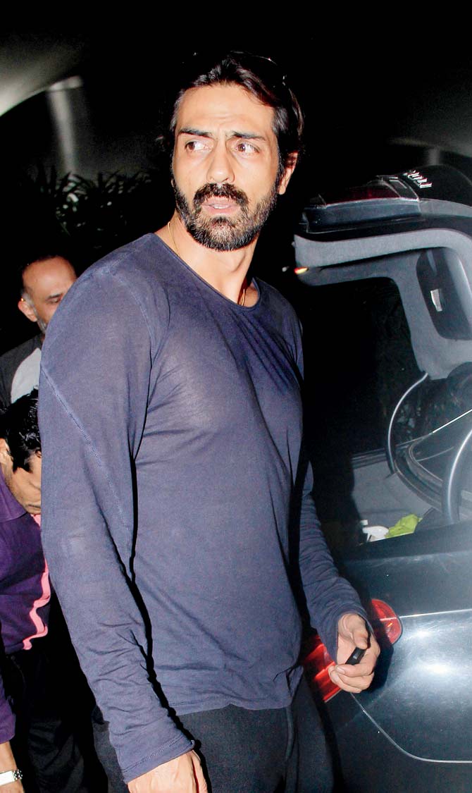 Arjun Rampal rocking the out of bed look