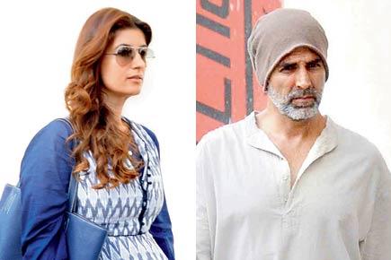 Akshay Kumar and Twinkle Khanna's movie outing in Juhu
