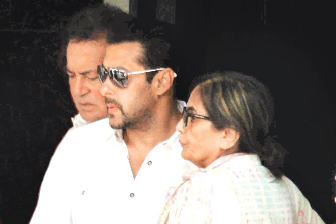 Salman Khan with mother Salma and father Salim Khan