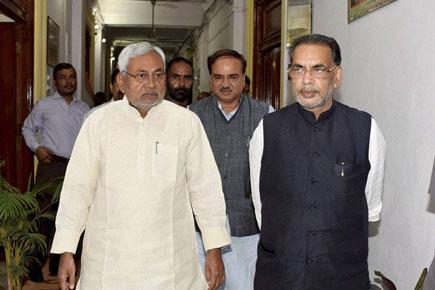Bihar quake: CM Nitish Kumar's colleagues to donate their salary