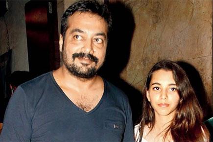 Anurag Kashyap watches 'Bombay Velvet' with his daughter