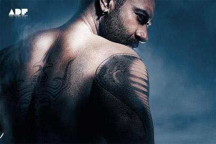 Ajay Devgn impresses in 'Shivaay' first look
