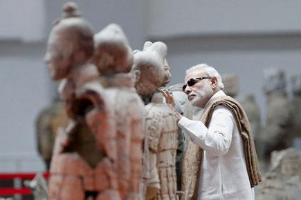 PM Narendra Modi visits Terracotta Warriors Museum in Xi'an