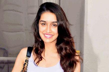 Check out Shraddha Kapoor's beat-the-heat look!