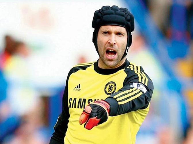 Chelsea allows Petr Cech to seek transfer